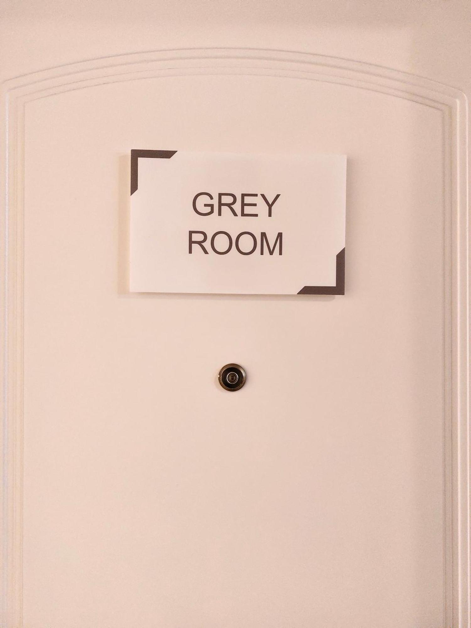 Grey Apartament